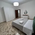 A Due Passi Dal Centro Ferienhaus Marsala